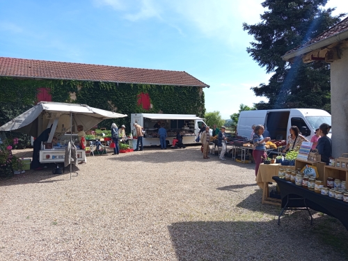 Petits marchés de Montceaux-L'Étoile
